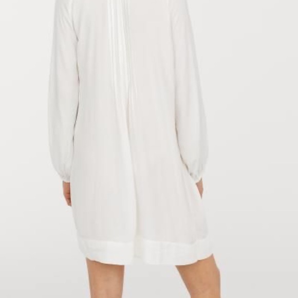 H&M viscose pleated dress with pintucks (EUC) (2) - Picture 6 of 6